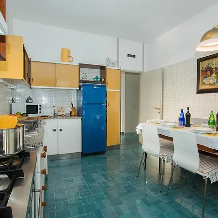 Aquaria Villa