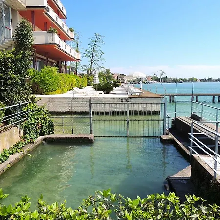 Villa Aquaria *